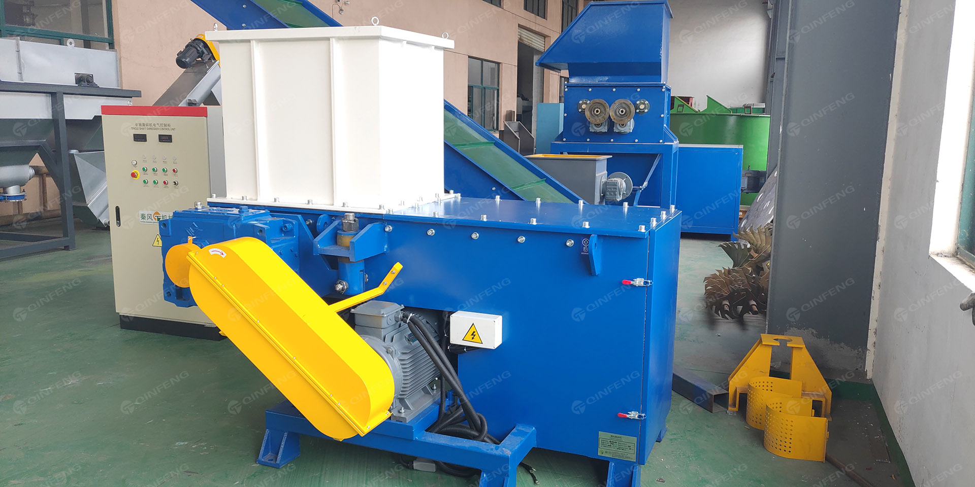 廢物管理:單軸撕碎機